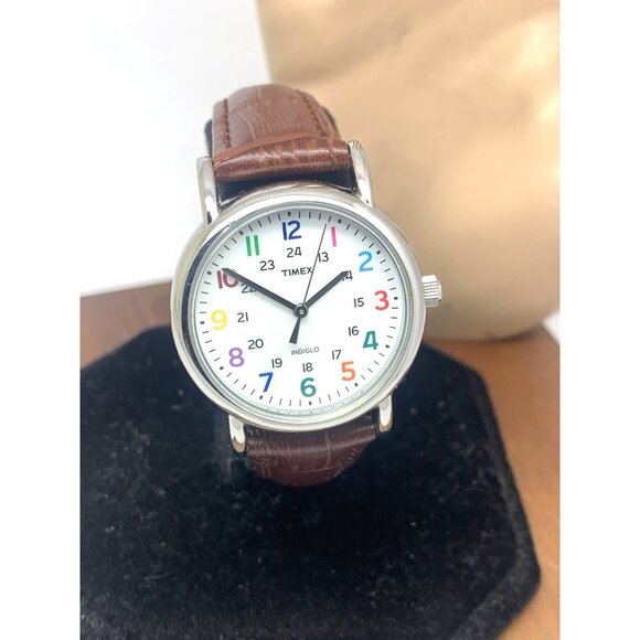 Timex Women's Watch T2N837 Indiglo Quartz White Dial Brown Leather Strap 31mm - Picture 13 of 14